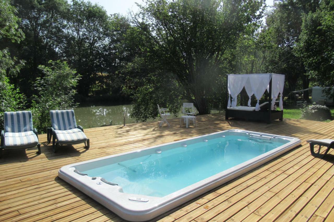 Bed and Breakfast Le Moulin Calme Luceau Esterno foto